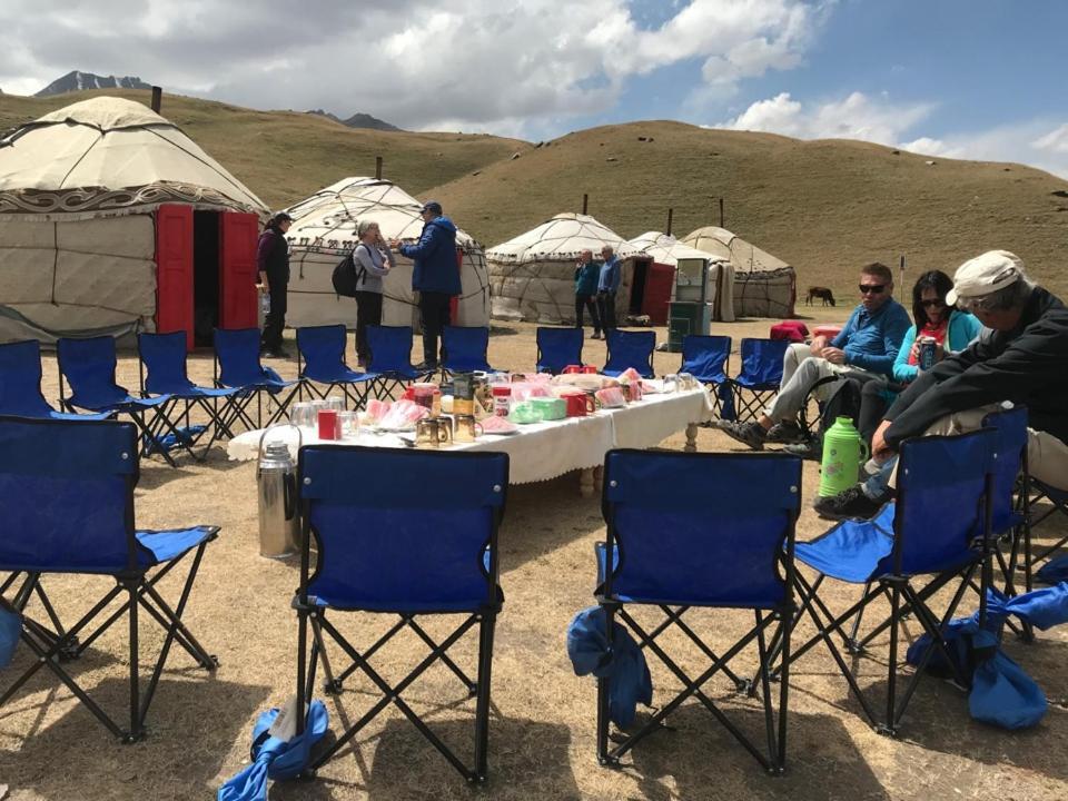 Pamir Nomad Yurt Camp Hotel Kara-Kavak Eksteriør billede