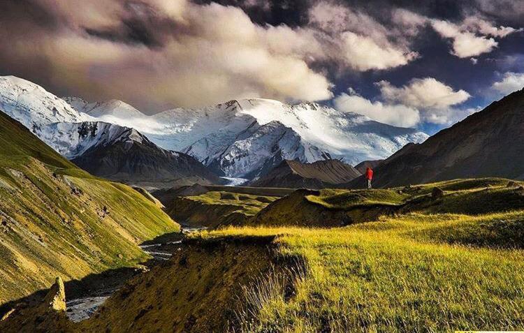 Pamir Nomad Yurt Camp Hotel Kara-Kavak Eksteriør billede